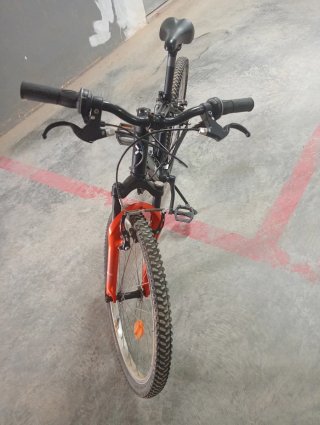 Bicicleta infantil negra