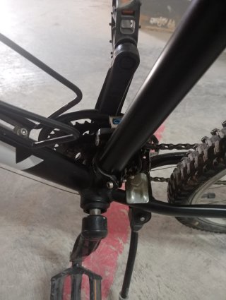 Bicicleta infantil negra