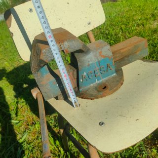 Tornillo de banco AGESA grande