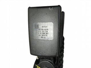 ENGANCHE CINTURON TRASERO CENTRAL OPEL ASTRA J BE
