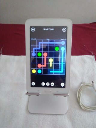 Tablet Samsung Blanca con Juegos