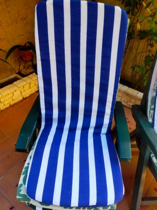 Cojines para sillón de jardín a rayas