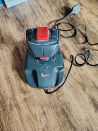 Joystick Genius con cable