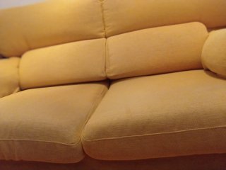 Sofá de estructura madera maciza solo 80 euros
