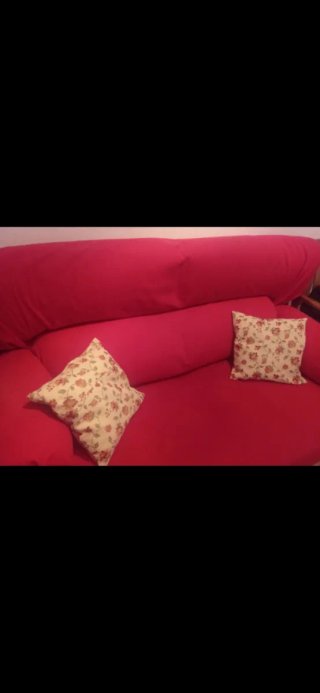 Sofá de estructura madera maciza solo 80 euros