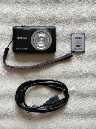 Nikon Coolpix A100 Cámara Digital Negra