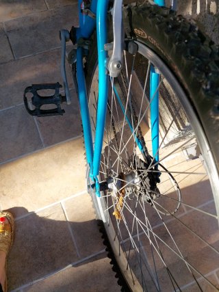 Bicicleta azul BH