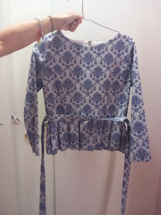 Corpiño estampado azul y blanco