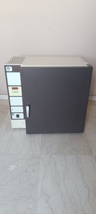 Estufa de laboratorio Selecta