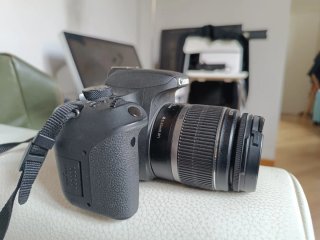 Canon EOS 800D + Obiettivo 18-55mm