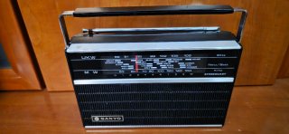 Radio Sanyo Antigua Portátil