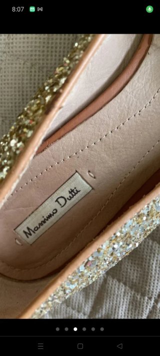 Zapatos Massimo Dutti dorados brillantes