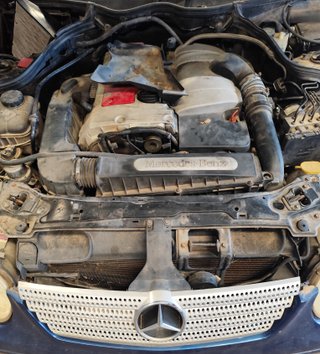 MERCEDES SPORT COUPE KOMPRESSOR W 203 DESPIECE