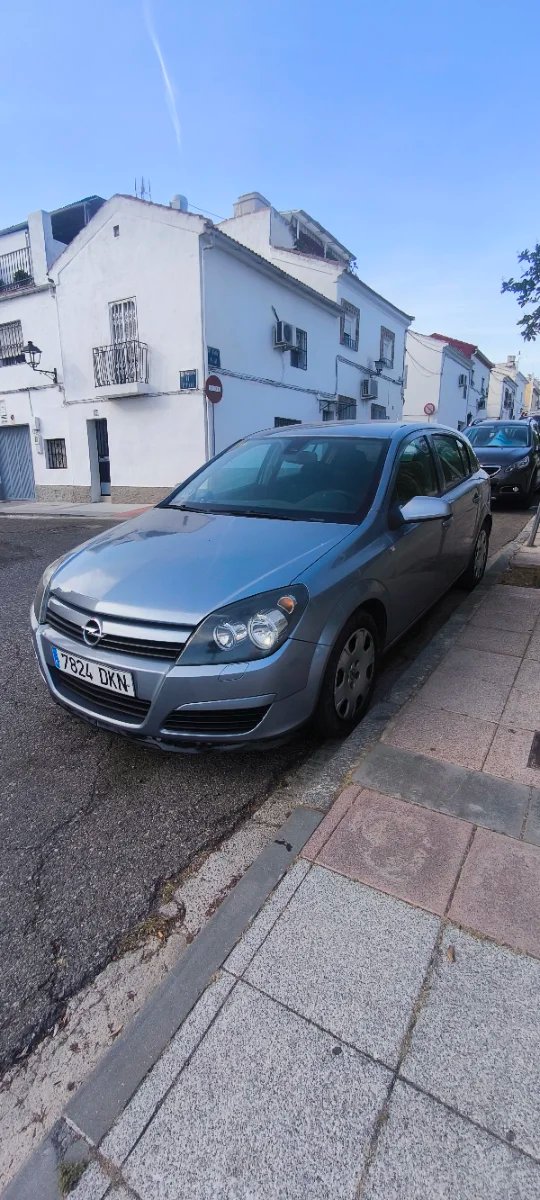 Opel Astra 2005 - foto 1
