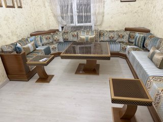 Salón Marroquí Sofá Beige y Dorado