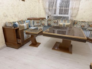 Salón Marroquí Sofá Beige y Dorado
