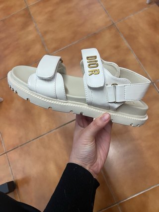 Sandalias Dior Blancas Tira Dorada