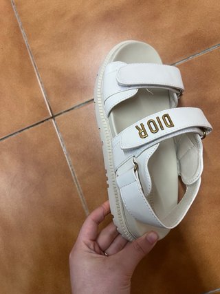Sandalias Dior Blancas Tira Dorada