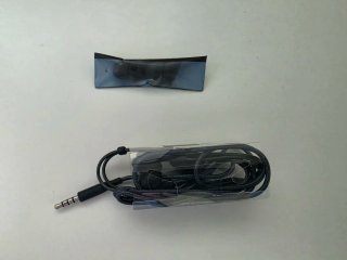 Auriculares por cable AKG