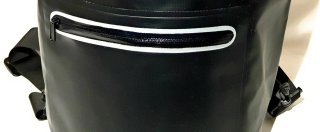 Mochila impermeable deportiva negra