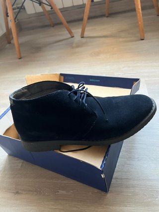 Zapatos chico 15€ cada par
