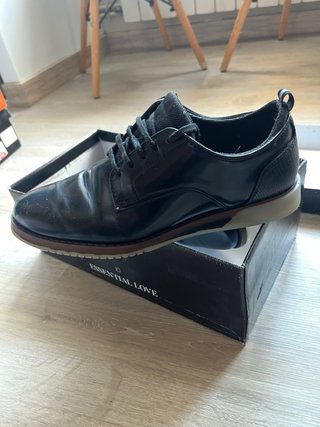 Zapatos chico 15€ cada par