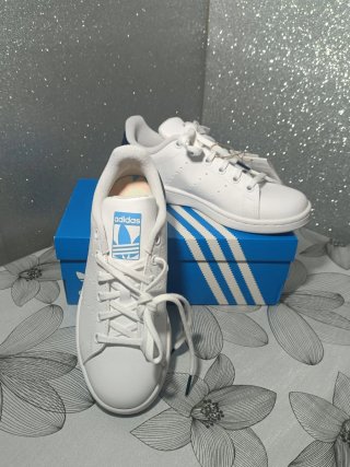 Adidas Stan Smith Blancas y Azules Nuevas