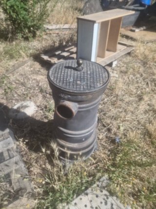 Estufa de leña y carbón antigua