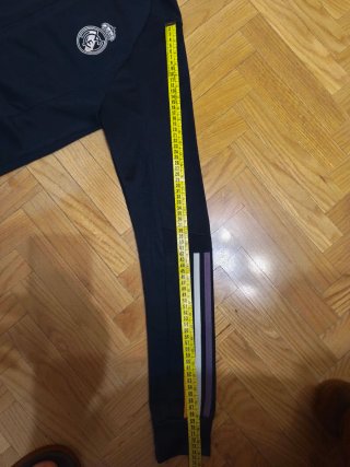 Chándal Real Madrid talla XS