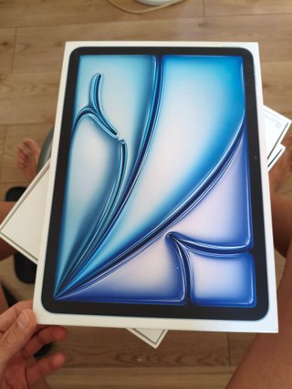 Caja iPad Air 11 (M2) Wi-Fi 128GB