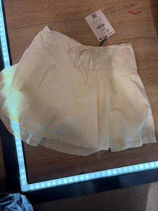Falda Bershka Blanca Talla XS