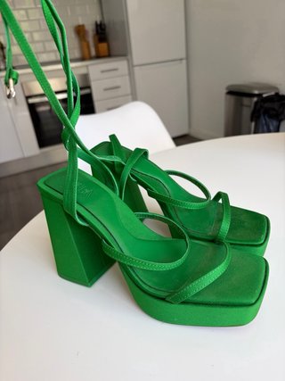 Sandalias Zara tacón verde