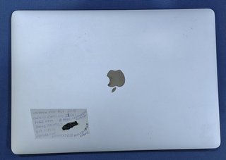Apple MacBook Pro A1990 15 Plata