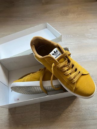 Zapatos de vestir hombre 42. 15€ cada par