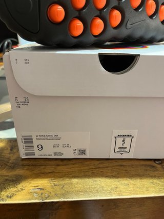 Nike Mind 001 Negro Naranja