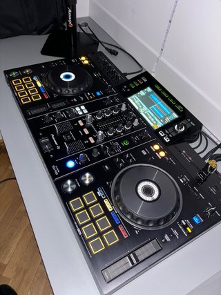 Pioneer XDJ-RX2 - Muy cuidada