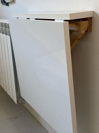 Mesa plegable blanca