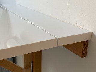 Mesa plegable blanca