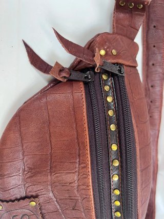 Riñonera de cuero bolso piel vacuno