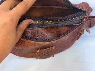 Riñonera de cuero bolso piel vacuno