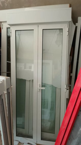 Balconera aluminio abatible  medidas 1 ancho 220 a