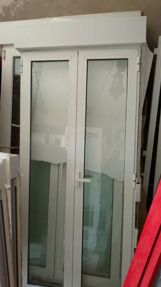 Balconera aluminio abatible  medidas 1 ancho 220 a