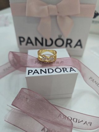 Anillo Pandora Lazo Dorado y Circonitas