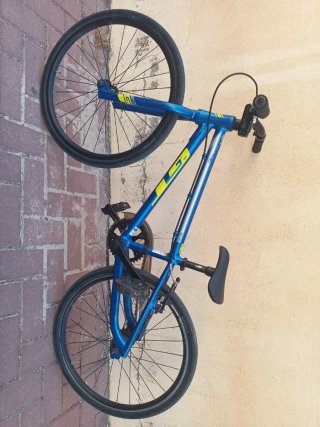 Bicicleta BMX GT Azul