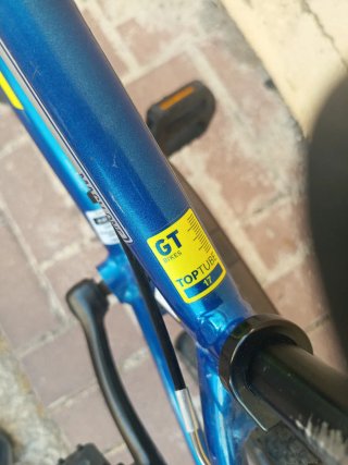 Bicicleta BMX GT Azul