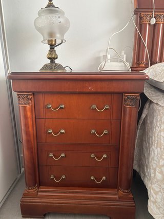 Dormitorio madera maciza