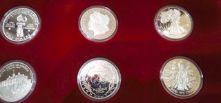 Monedas Historia Del Dólar De Plata Americano.