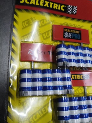Scalextric Vallas con decoración pancarta