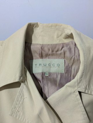 Gabardina corta mujer beige