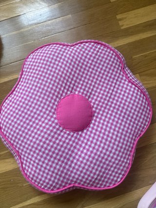 Cojín Corazón y Flor El Corte Inglés